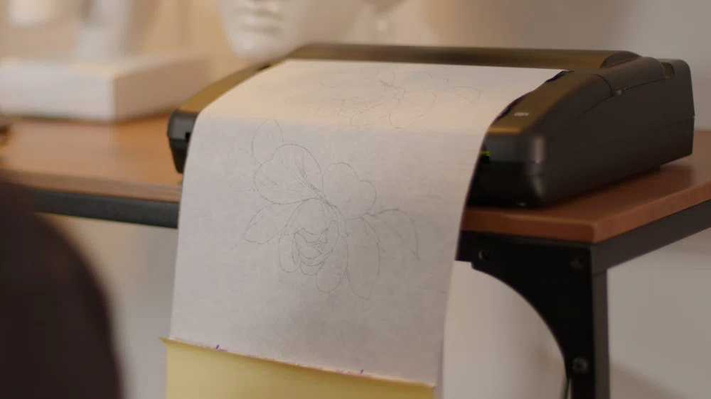 Termocopiadora para imprimir stencils de tatuaje