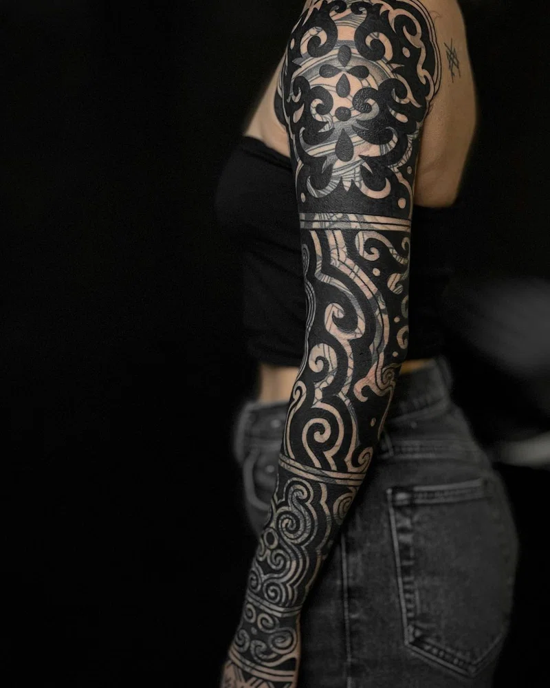 33 Breathtaking Blackout Tattoo Ideas for Men  Women in 2023