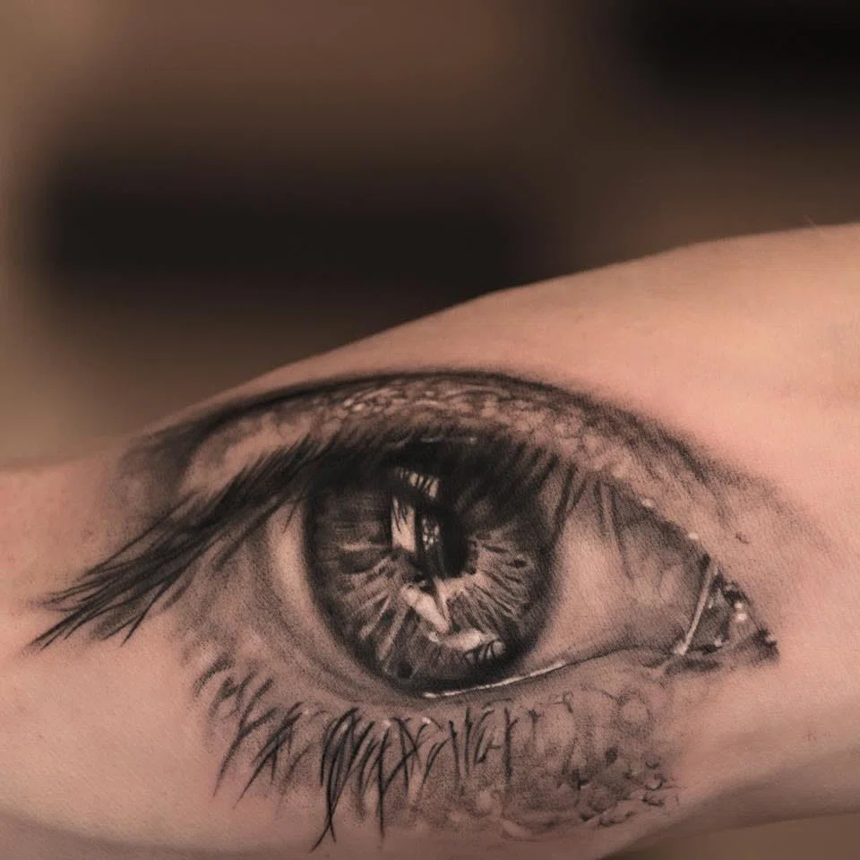 Tatuar ojo realista. Tatuaje realista ojo de mujer