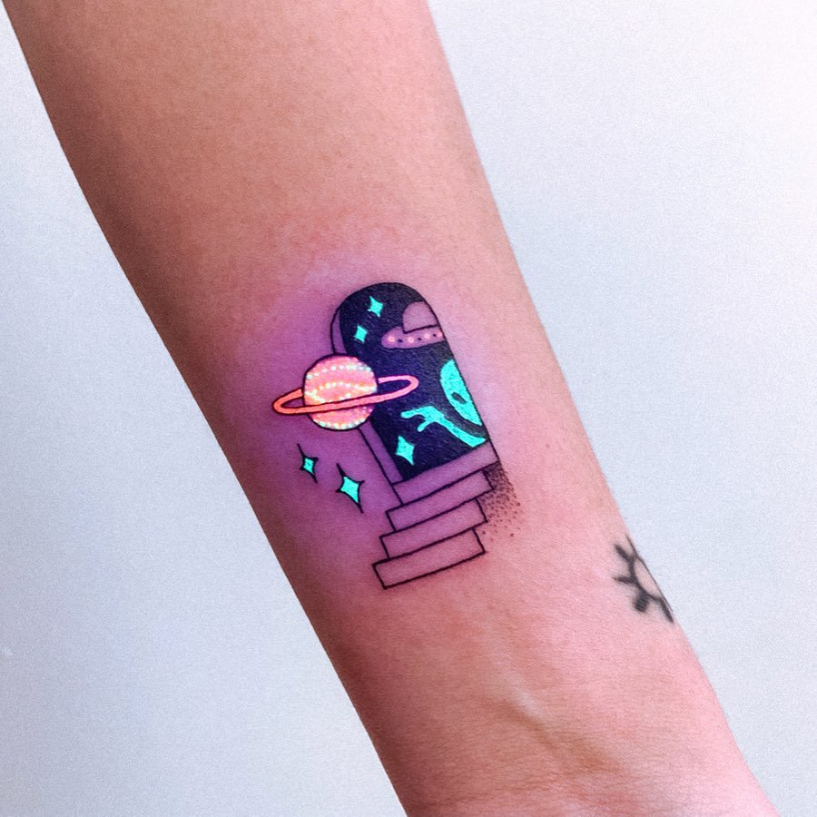Illuminated' Tattoos | These 'illuminated' tattoos are completely  mesmerising 😮 | By UNILAD | Facebook